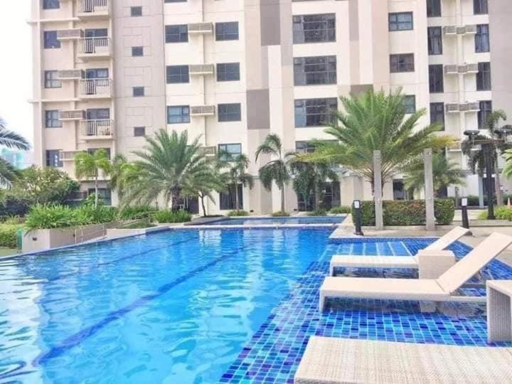 Horizon 101 A1 Shortwalk Robinson Mall Mango Square Bars Free Pool Apartment Cebu Exterior photo